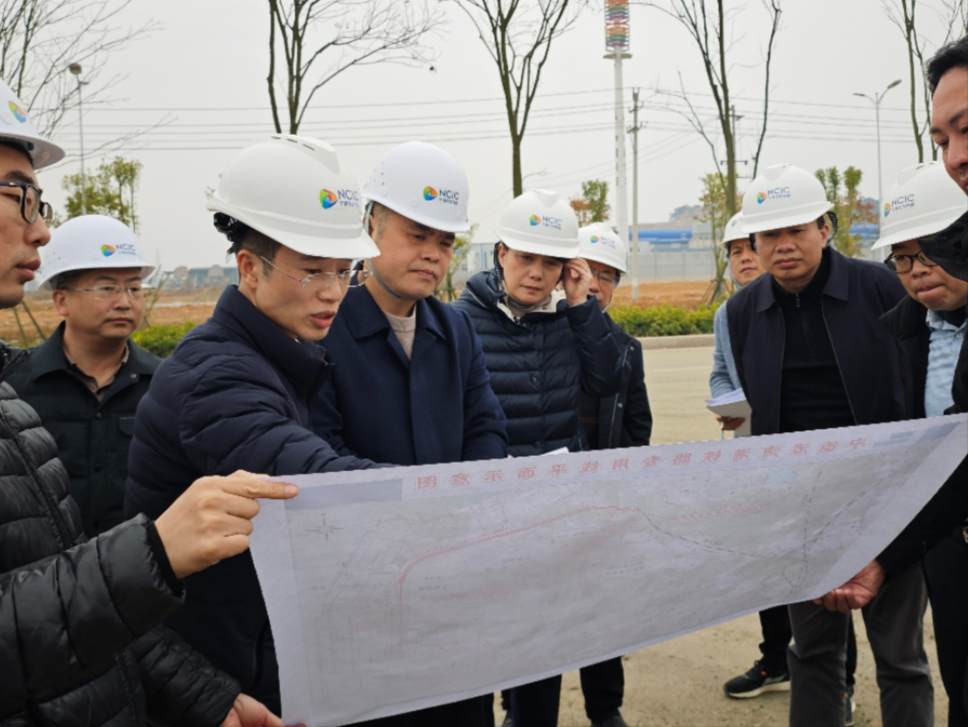 2024-2-29市交投集團(tuán)領(lǐng)導(dǎo)深入市交投物流集團(tuán)項(xiàng)目一線調(diào)研，章佳琦拍攝2.jpg