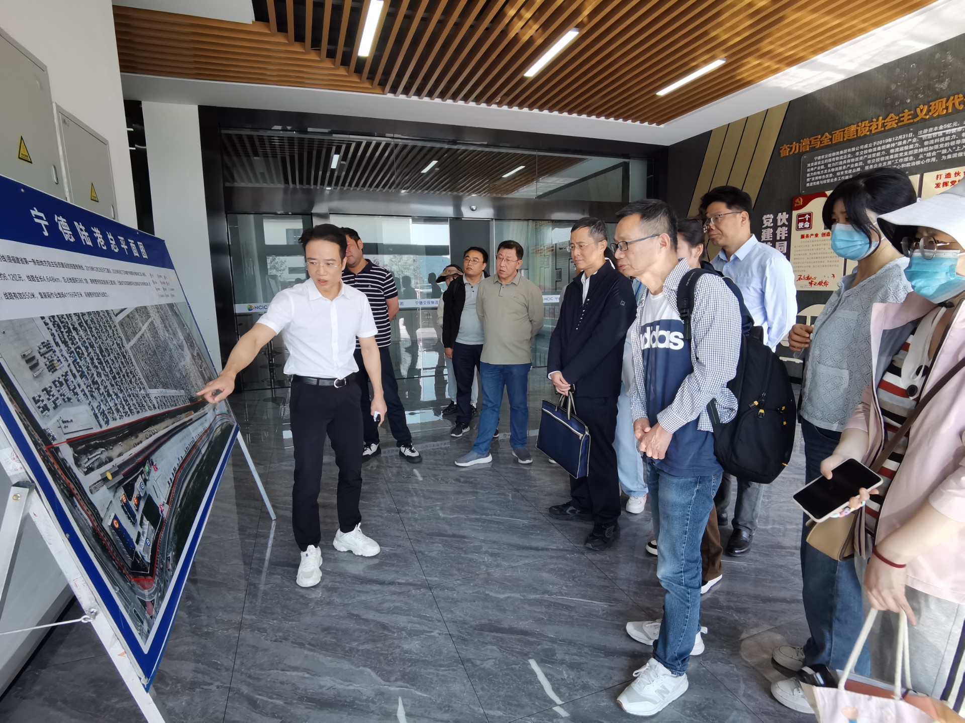 寧德汽車基地項(xiàng)目鐵路專用線擴(kuò)建工程可研報(bào)告評(píng)估會(huì)順利召開(kāi)，張長(zhǎng)明拍攝1.jpg